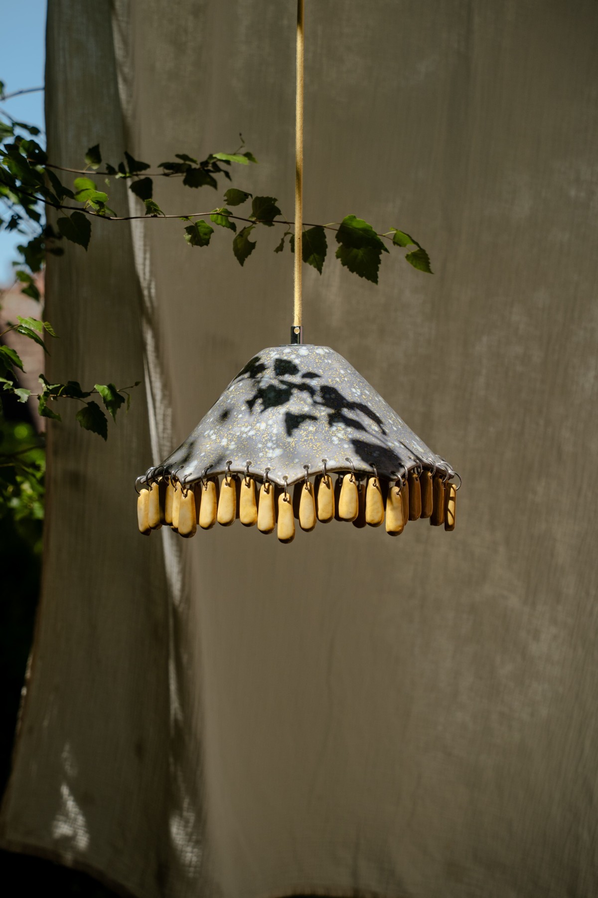 Suspension parapluie Lilas et Jaune
